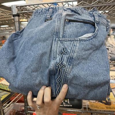 Sale Photo Thumbnail #305