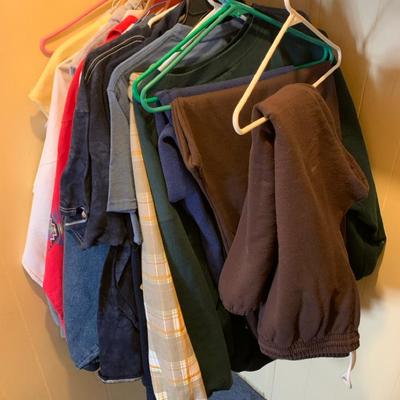 Mens Shirts And Sweaters 