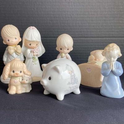 Precious Moments Figurines & Vintage Little Boy Praying Porcelain 