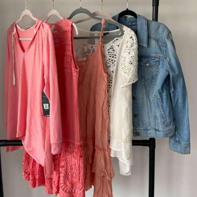 Eddie Bauer Jean Jacket, Peach Sun Dresses, Love Life Live, American Eagle Clothes All Large