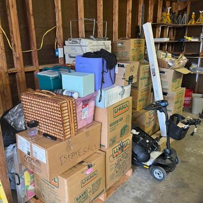 Estate sale photo