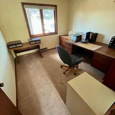 Sale Photo Thumbnail #33: Office furniture, filing cabinets, desks task, chairs