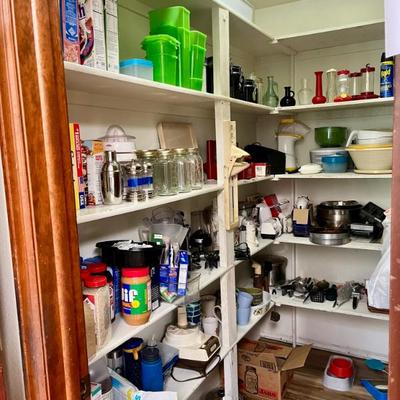 Sale Photo Thumbnail #24: Lots, pans, jars, corningware and morw