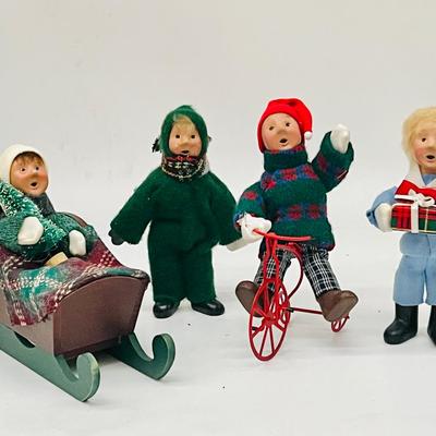 (4) 5.5” Byers Choice Christmas Carolers 