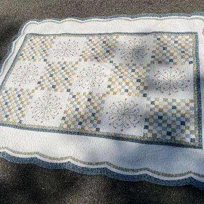 Vintage Patchwork Twin Size Quilt — Embroidered Hand Pierced Needlework, Very Fine