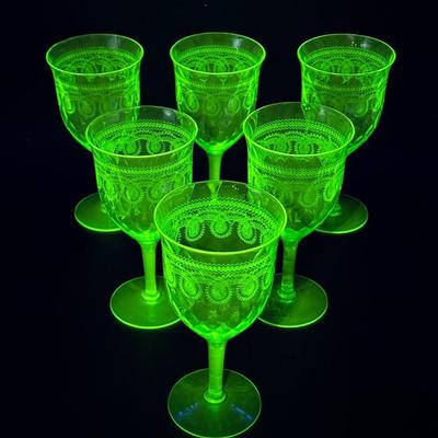 (6) Uranium Stemware Glasses 