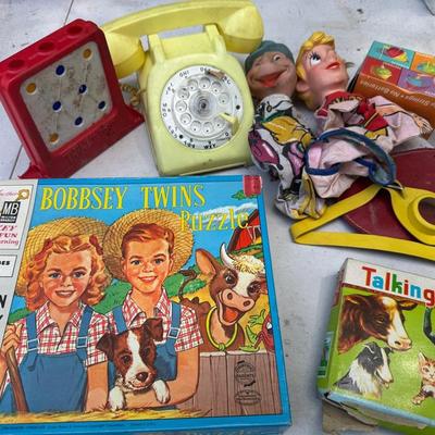 Vintage Toys Feat. Bobsey Twins Puzzle 