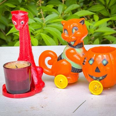 (2) Vintage Halloween Cat Ornaments