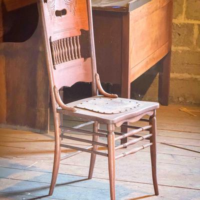 Beautiful Vintage Wood Chair