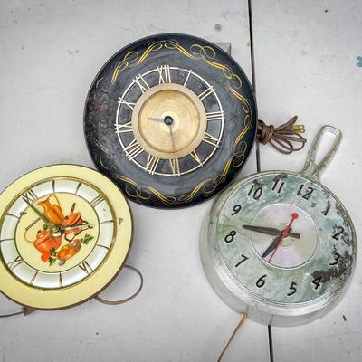 (3) Vintage Clocks
