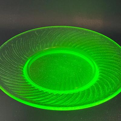 Uranium glass plate