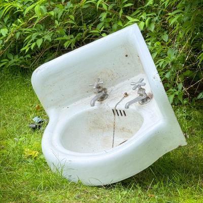 Vintage Corner Sink
