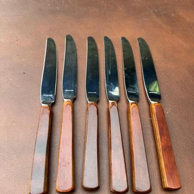 (6) Vintage Butter Knives With Wooden Handles 
