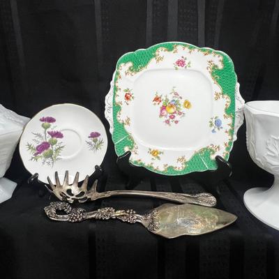 Vintage English Style Dining Decor