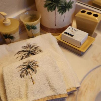 Palm Tree Bathroom Set