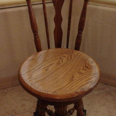 Antique Reproduction Piano Chair