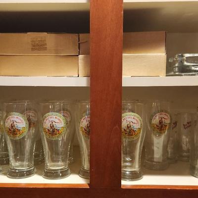 El Rey Del Mundo Beer Glasses (13), Ashtrays (7) & More