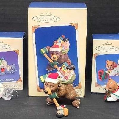 Hallmark Cool Decade 2000 Ornament with Animal Series Collection