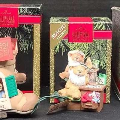 Hallmark 1989 Lighted Globe Ornament & Vintage Keepsake Selection