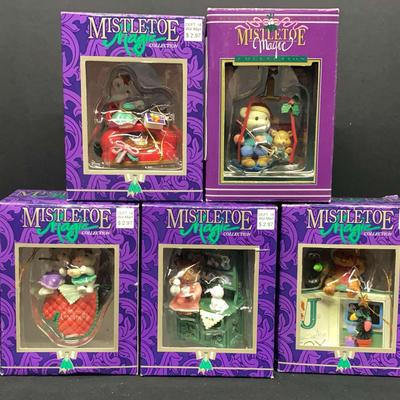 Mistletoe Magic Ornament Collection – Set Of 8 Walmart Exclusives Featuring “Best Grandma”