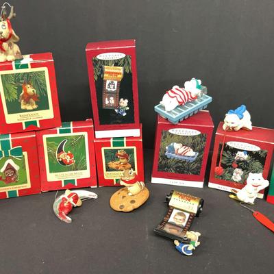 Hallmark Keepsake Ornaments – Featuring “Christmas 1993 Film Roll” Mouse Ornament