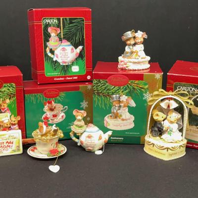 Carlton Cards Heirloom Mouse Ornament Collection Featuring "Grandma 2001"