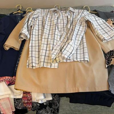 Women’s Clothing in Various Sizes 