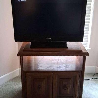 37" Sony TV with Wooden TV Stand that Swivels