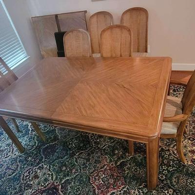 Expandable Dining Table with Six Chairs and Two Leaves