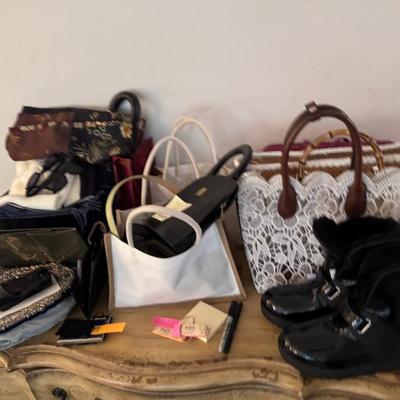 Sale Photo Thumbnail #778