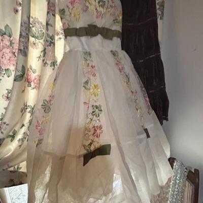 Sale Photo Thumbnail #383