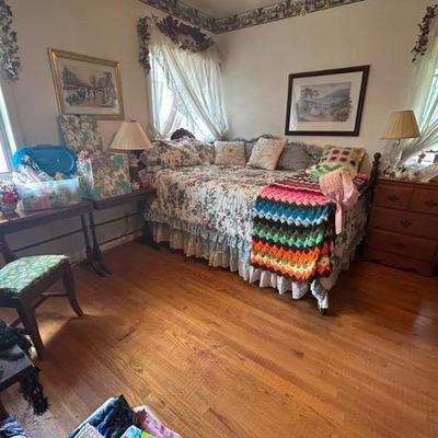 Sale Photo Thumbnail #300