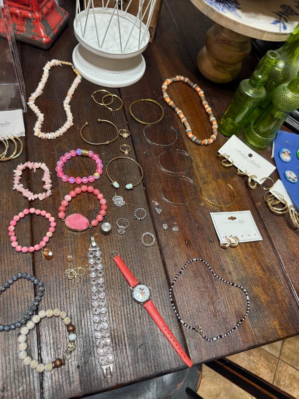 Sale Photo Thumbnail #33