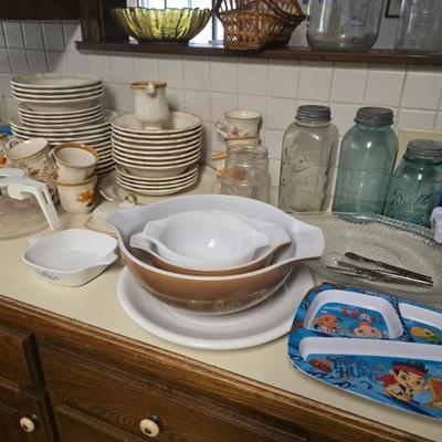 Sale Photo Thumbnail #86: Vintage Pyrex 