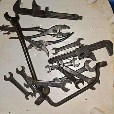 Sale Photo Thumbnail #38: Old tools