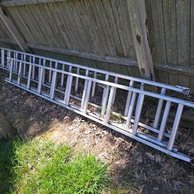 Sale Photo Thumbnail #35: Ext Ladder 