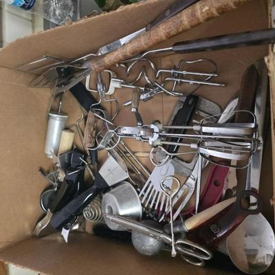 Sale Photo Thumbnail #84: Vintage Utensils 