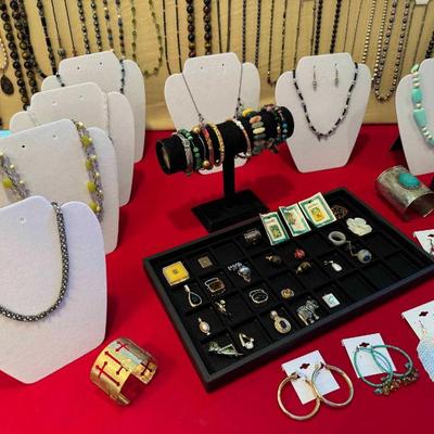 Sale Photo Thumbnail #179