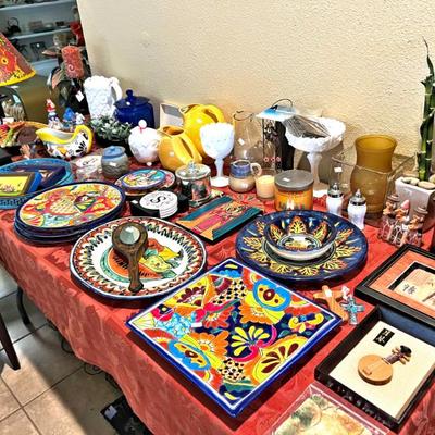 Sale Photo Thumbnail #33: Assorted decor and Talavera pottery 