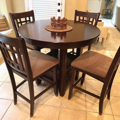 Sale Photo Thumbnail #19: Great condition dining set, 42"D and has an extra leaf