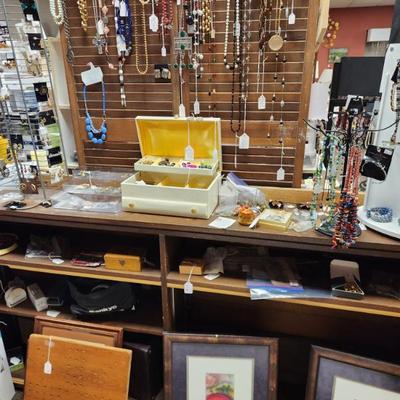 Sale Photo Thumbnail #15