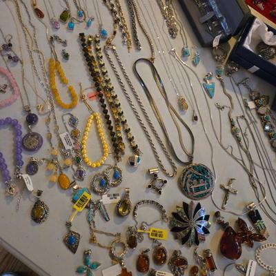 Sale Photo Thumbnail #4