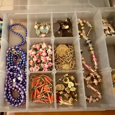 Sale Photo Thumbnail #139