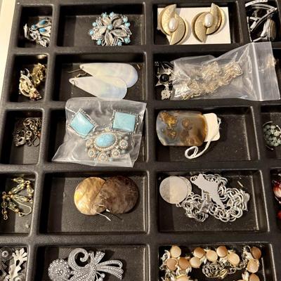 Sale Photo Thumbnail #127