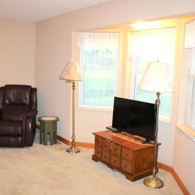 Sale Photo Thumbnail #15