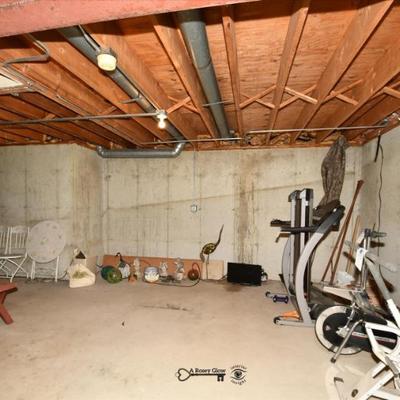 586 basement