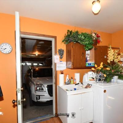 695 laundry room