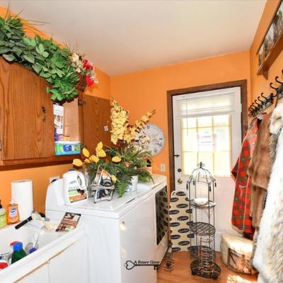 696 laundry room