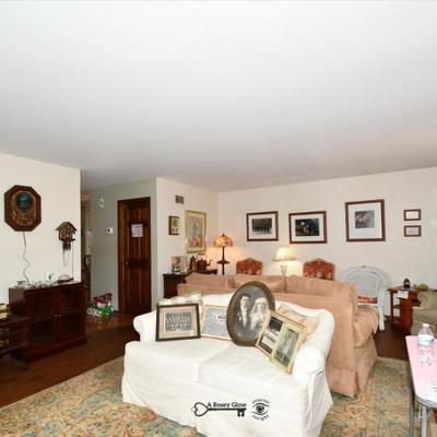 032 living room