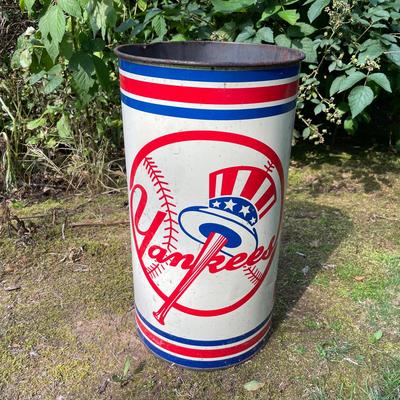 New York Yankees Garbage Can